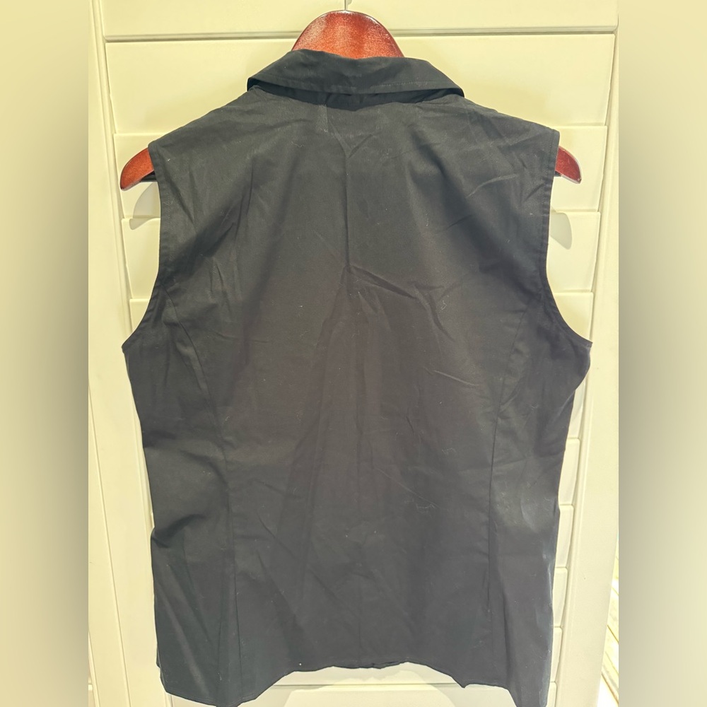 Black Liz Claiborne Sleeveless, Buttoned up Shirt Size 16. - Picture 3 of 6